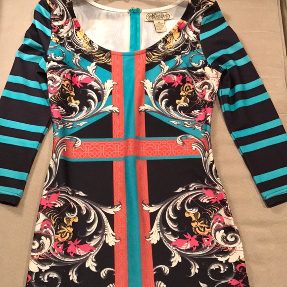 Versace-like dress Sz medium fits like a Small - Picture 4 of 5